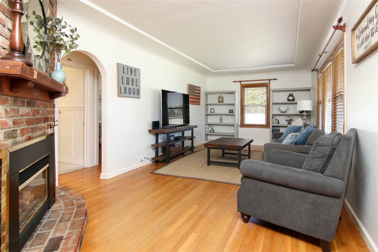 1806 South Adams Road Spokane Valley, WA 99037 - Photo 3 of 20