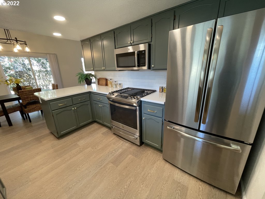 1740 Ridgley Boulevard Eugene, OR 97401 - Photo 4 of 27 Gallery Image 4