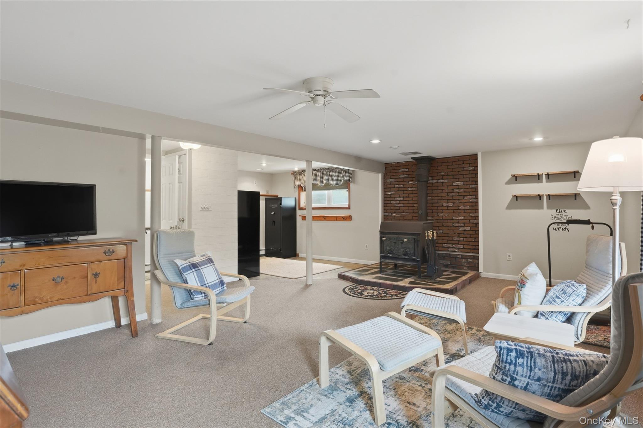23 Old Cross Road Warwick, NY 10990 - Photo 25 of 34 Great space with a wood-burning stove!