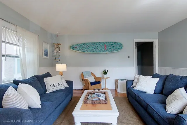 $3,000 | 28 Narragansett Avenue, Unit 1, Newport, RI 02840