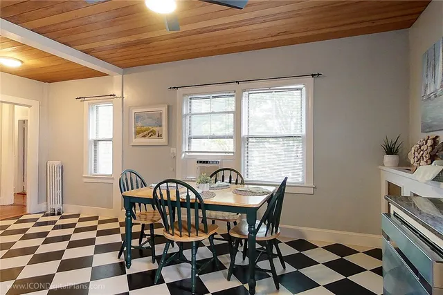 $3,000 | 28 Narragansett Avenue, Unit 1, Newport, RI 02840