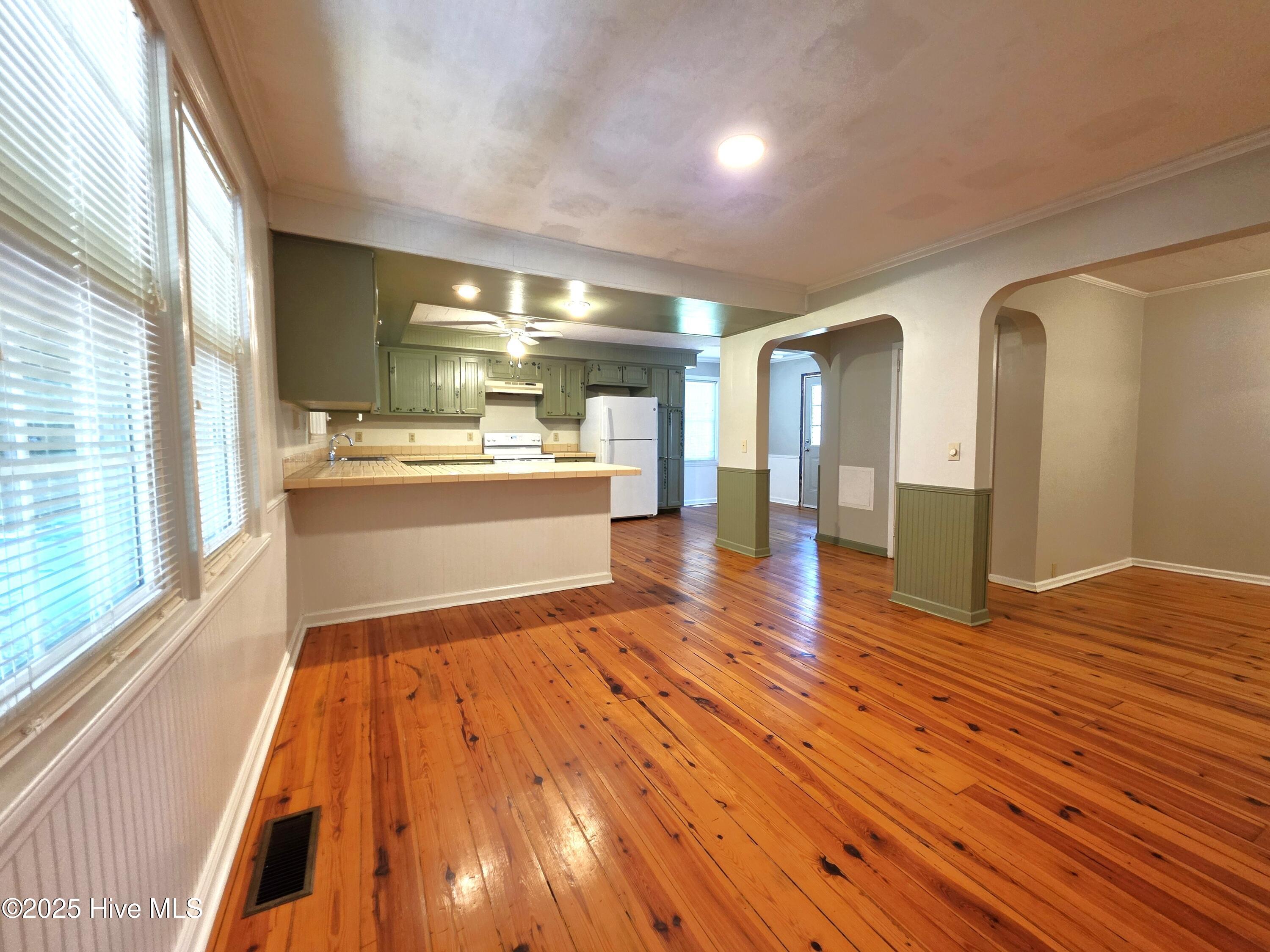 1700 Green Springs Road New Bern, NC 28560 - Photo 12 of 42 Breakfast Bar