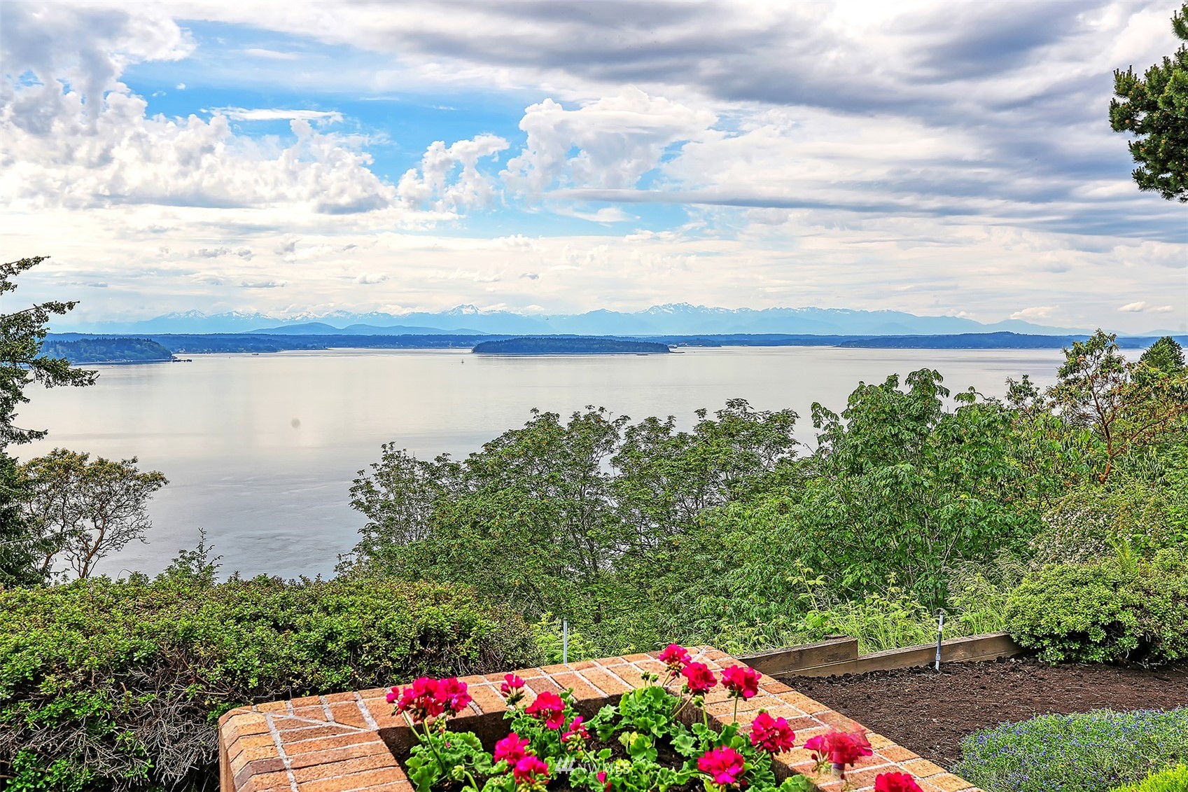 10419 Marine View Drive Southwest