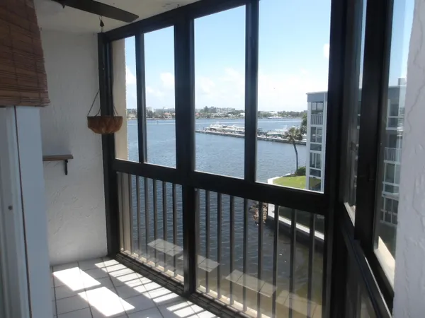 a view of a terrace with sky view