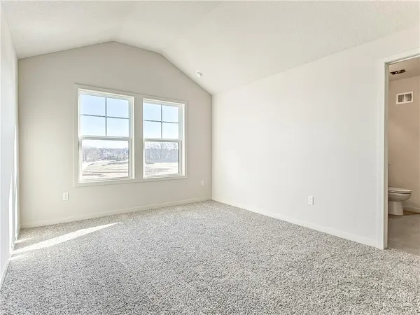 $689,950 | 9292 Zarda Drive, Lenexa, KS 66227