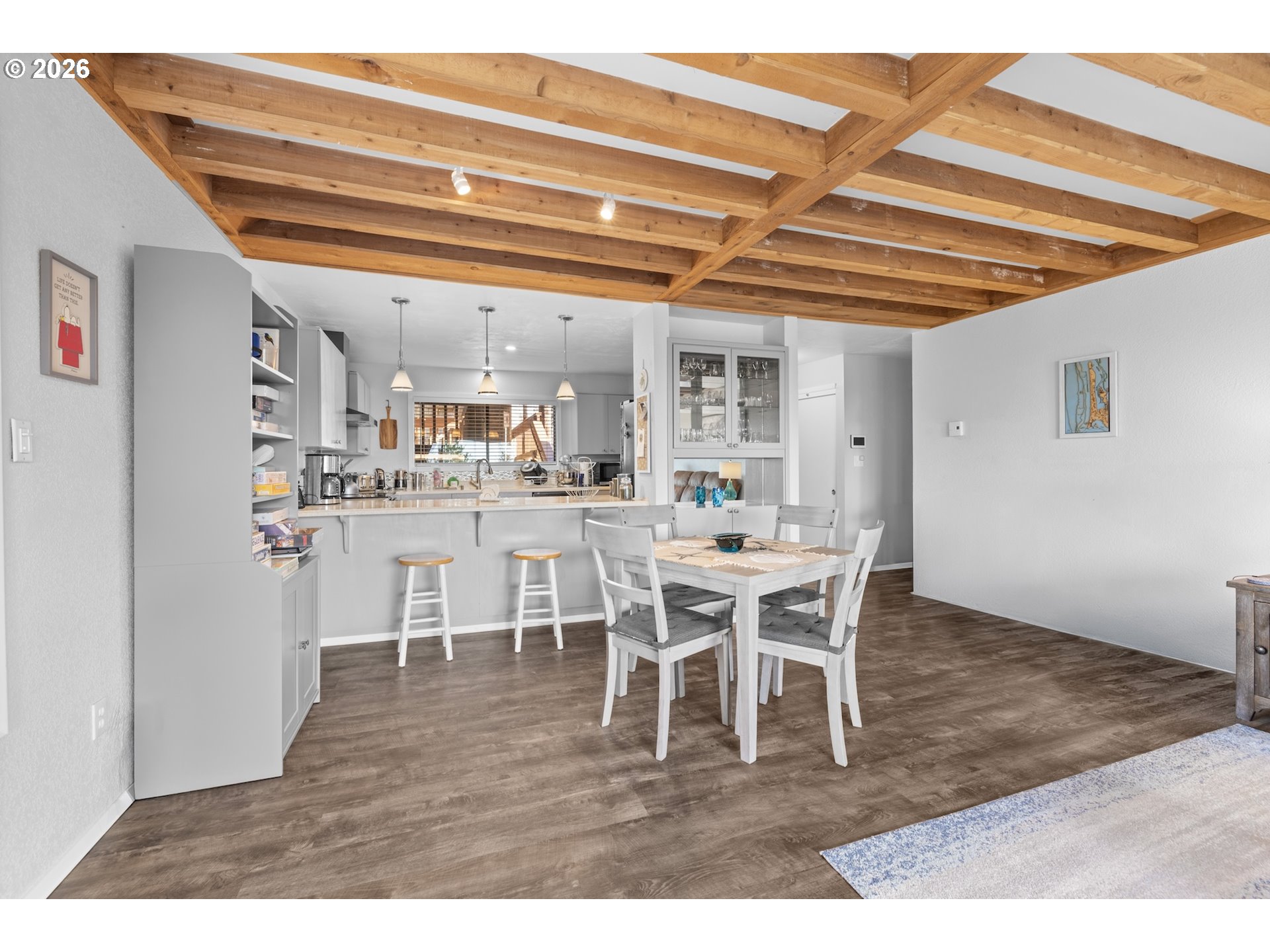 2801 Willows Road, Unit 8 Seaview, WA 98644 - Photo 9 of 22 Dining Area