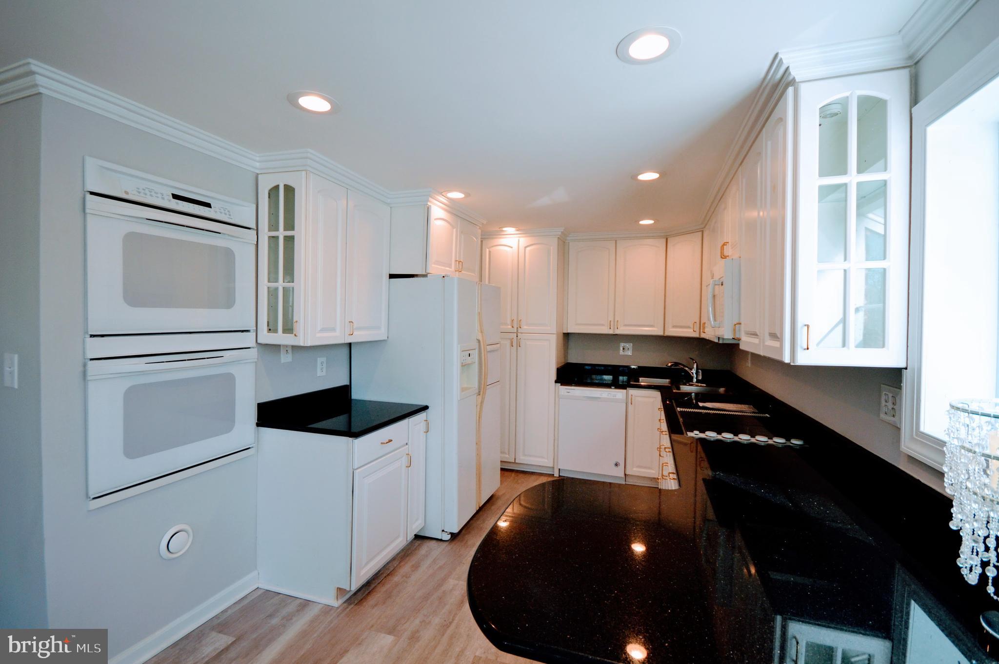 12113 Edgemont Street Silver Spring, MD 20902 - Photo 8 of 30 Updated Eat-in Kitchen