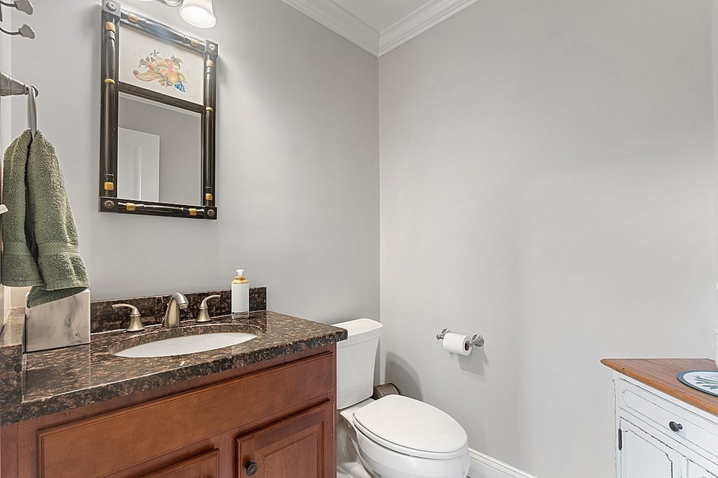 32 Maple Road Westford, MA 01886 - Photo 13 of 39 Gallery Image 13