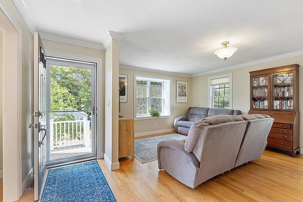 32 Maple Road Westford, MA 01886 - Photo 8 of 39 Gallery Image 8