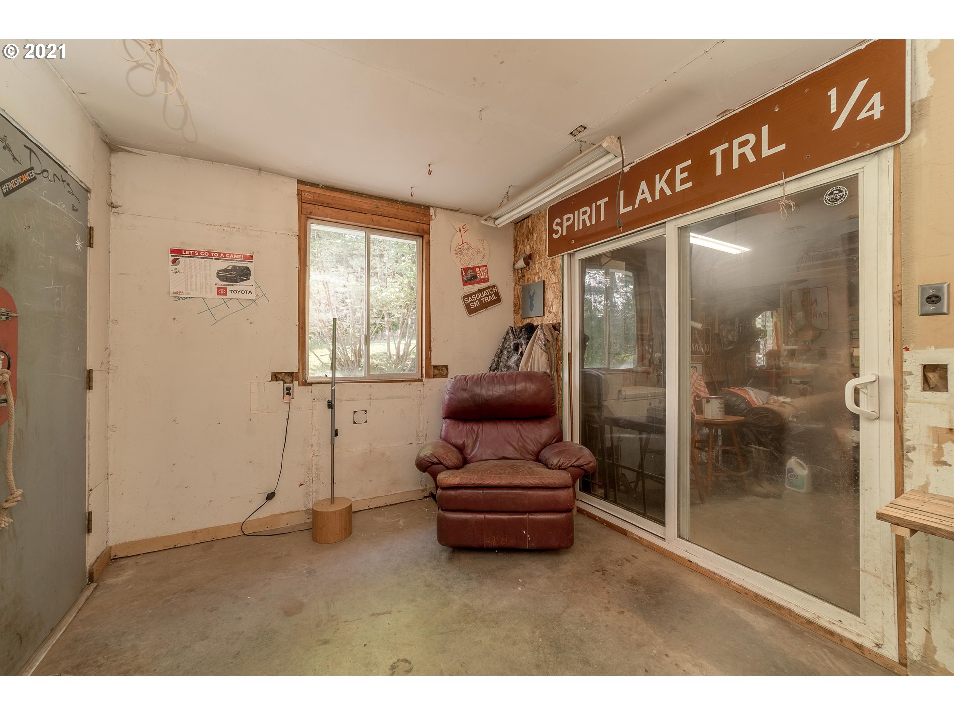 115 South Silver Lake Road Castle Rock, WA 98611 - Photo 28 of 30 Gallery Image 28