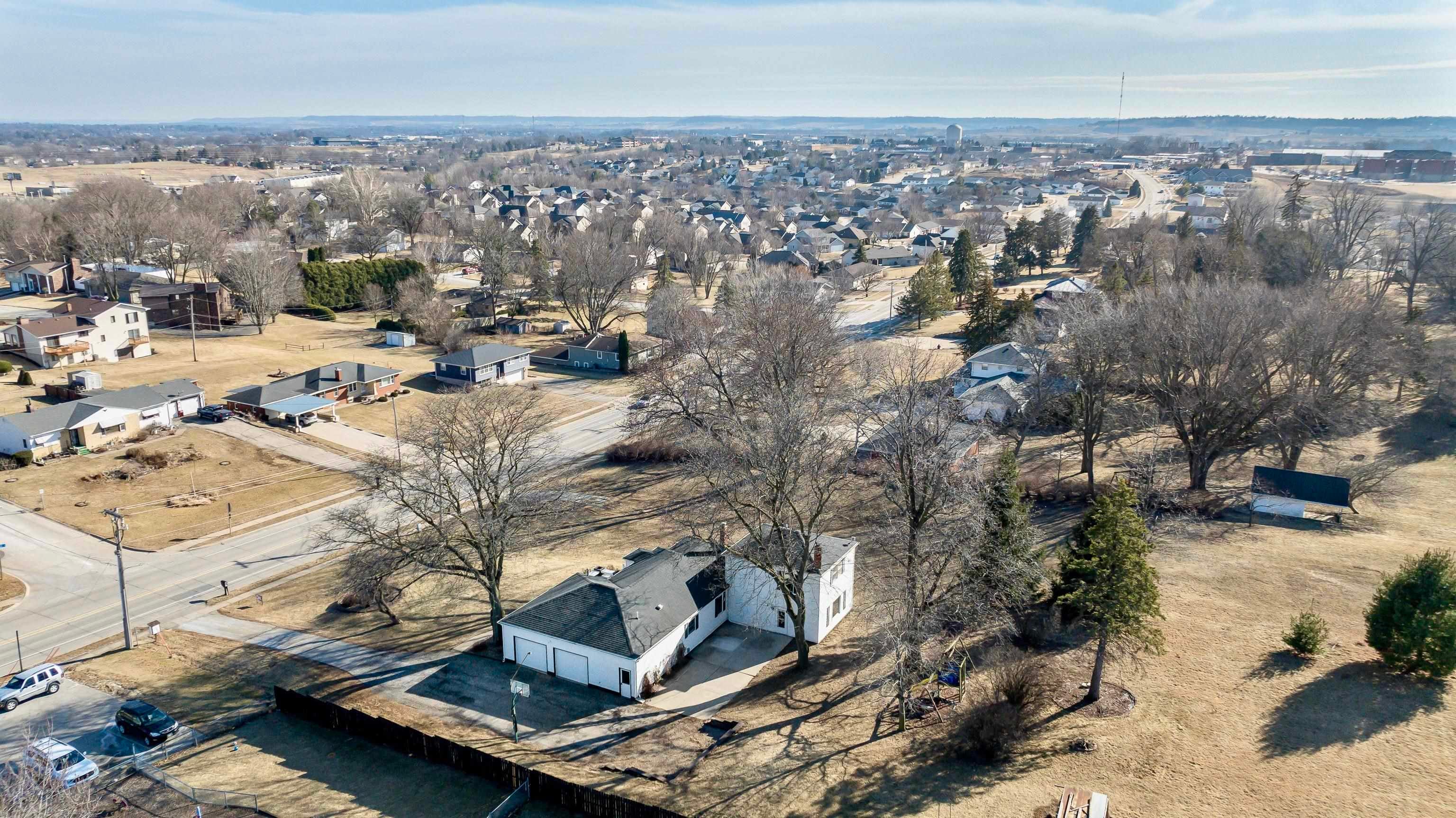 2473 Radford Road Dubuque, IA 52002 - Photo 43 of 45 Gallery Image 43