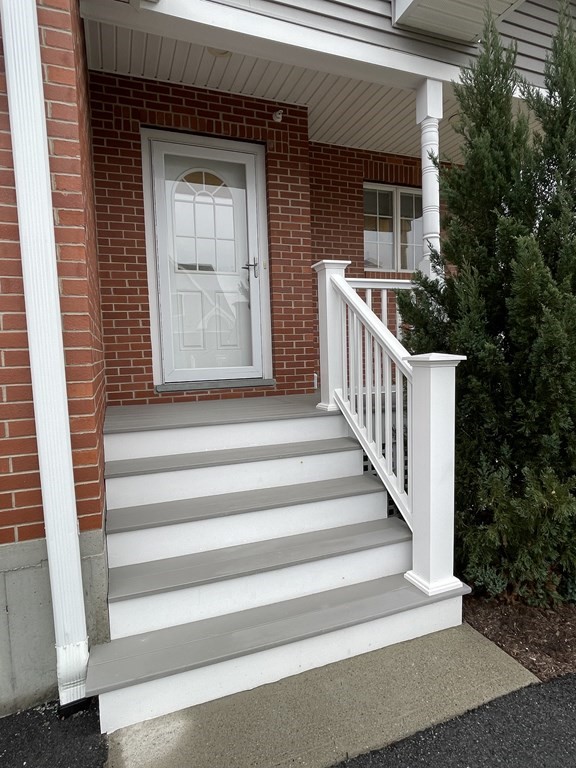 11 Dexter Road, Unit 11 Foxboro, MA 02035 - Photo 3 of 42 Gallery Image 3