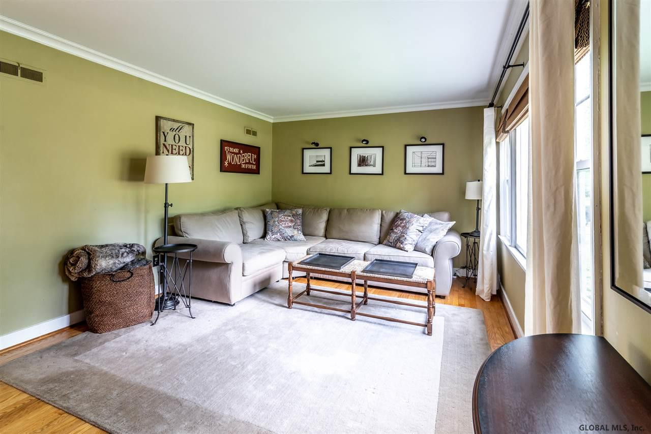 64 Eastholm Road Schenectady, NY 12304 - Photo 11 of 51 Photo 11