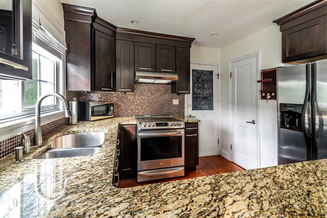 64 Eastholm Road Schenectady, NY 12304 - Photo 17 of 51 Photo 17