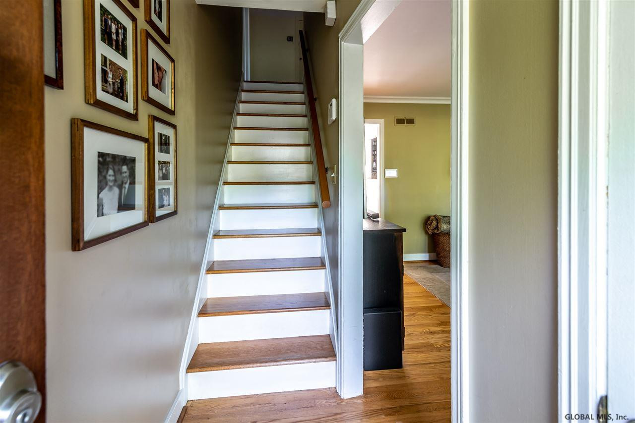 64 Eastholm Road Schenectady, NY 12304 - Photo 10 of 51 Photo 10