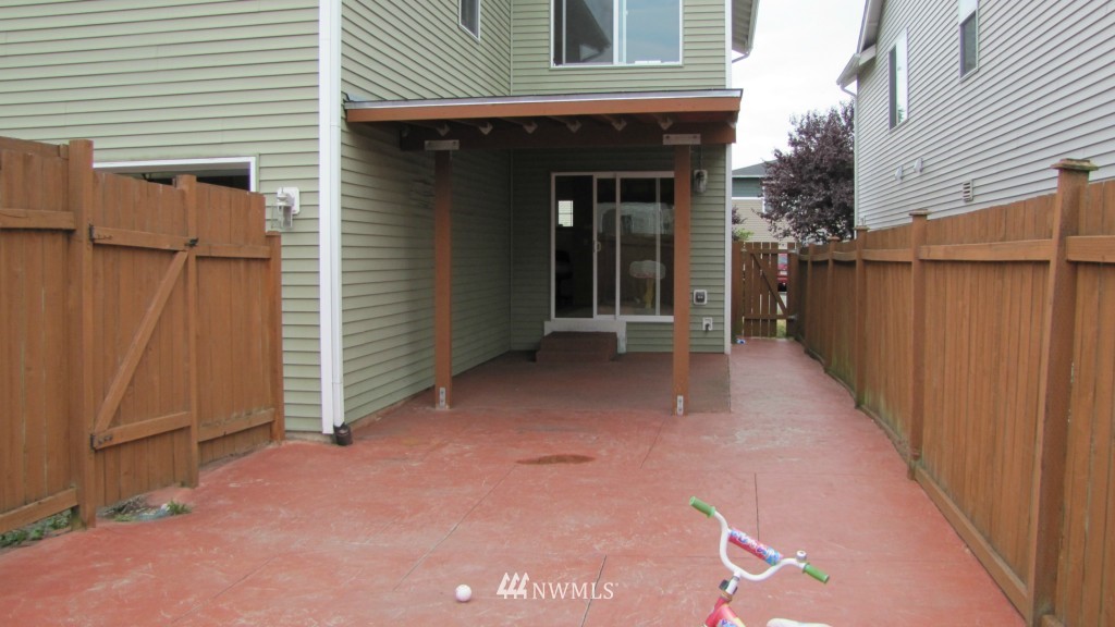 4001 154th Place Southeast Bothell, WA 98012 - Photo 14 of 15