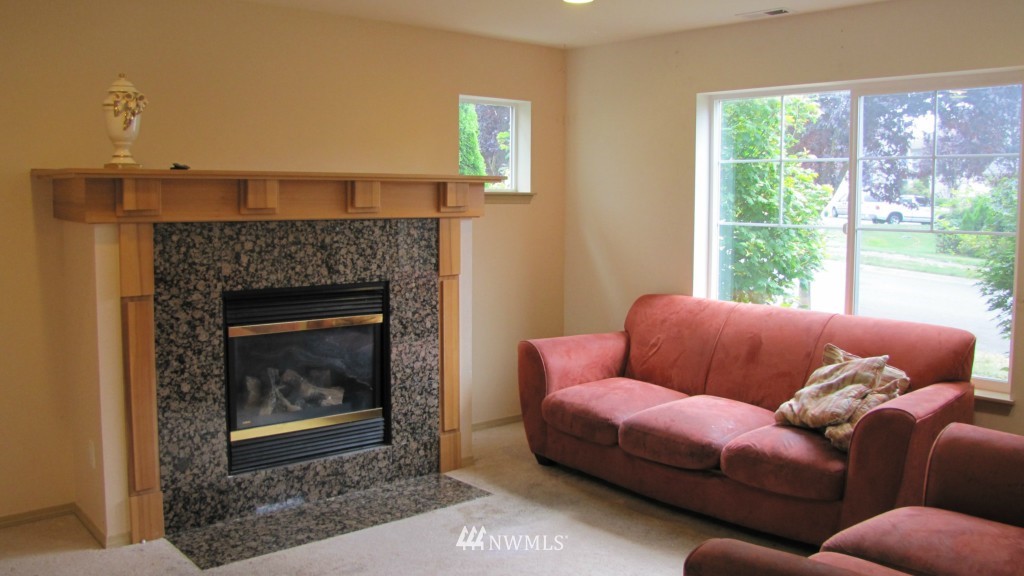 4001 154th Place Southeast Bothell, WA 98012 - Photo 3 of 15