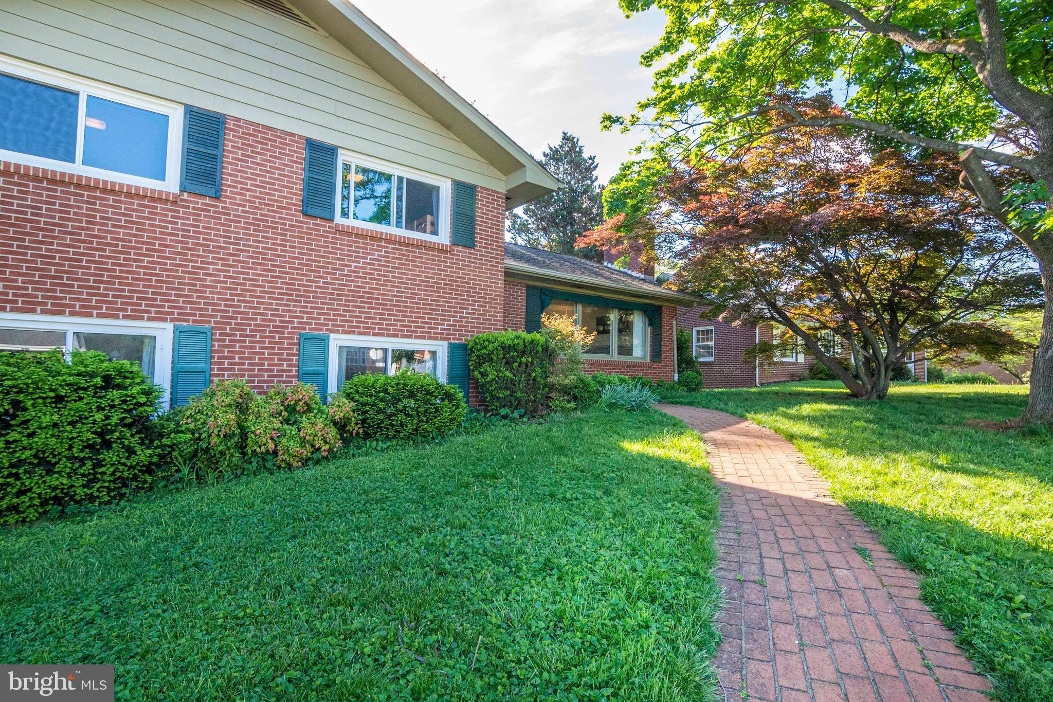 328 Jamestown Road Front Royal, VA 22630 - Photo 6 of 55 Old world charm with brick pavers.