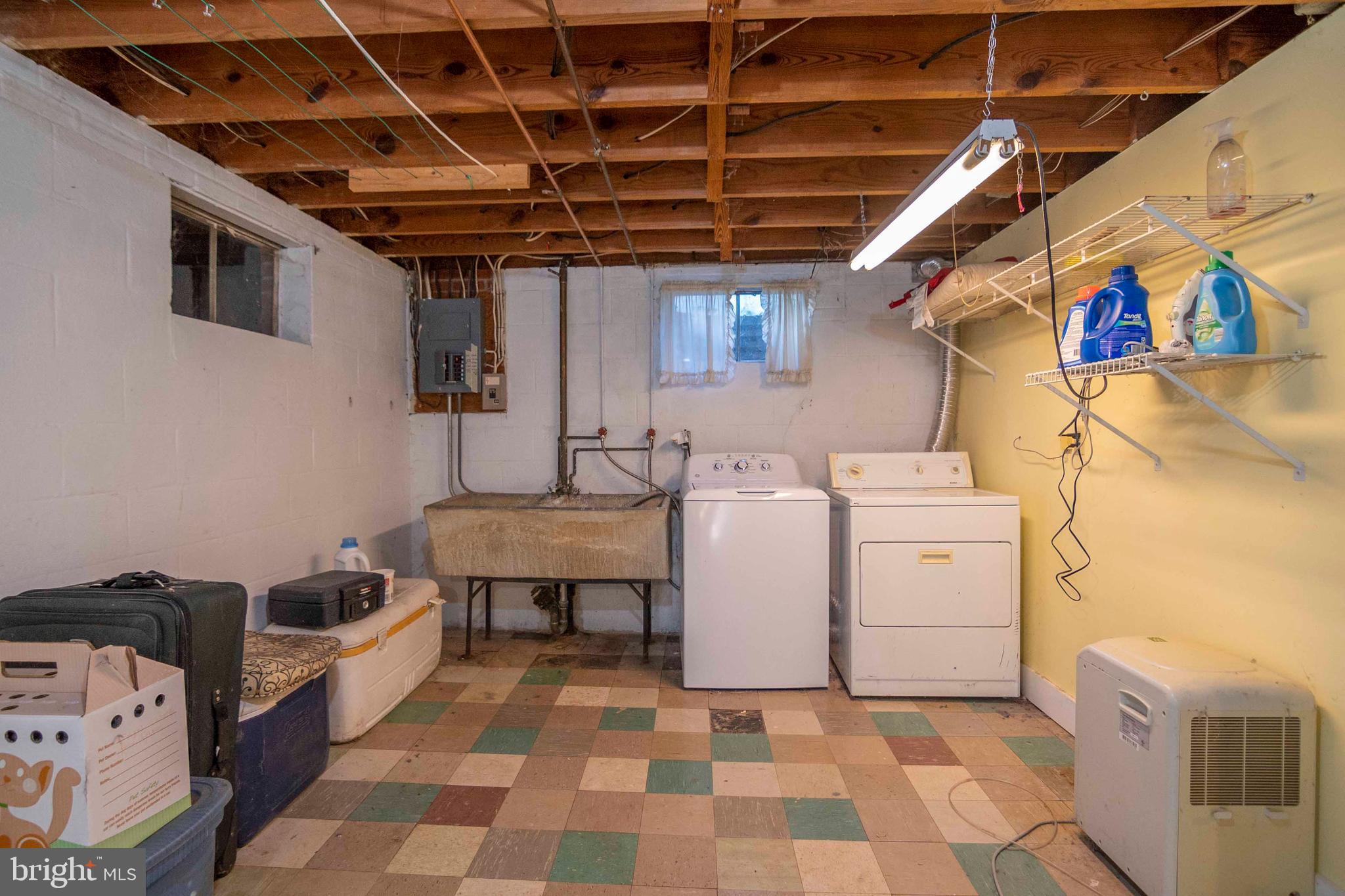 328 Jamestown Road Front Royal, VA 22630 - Photo 52 of 55 Room for a work shop.
