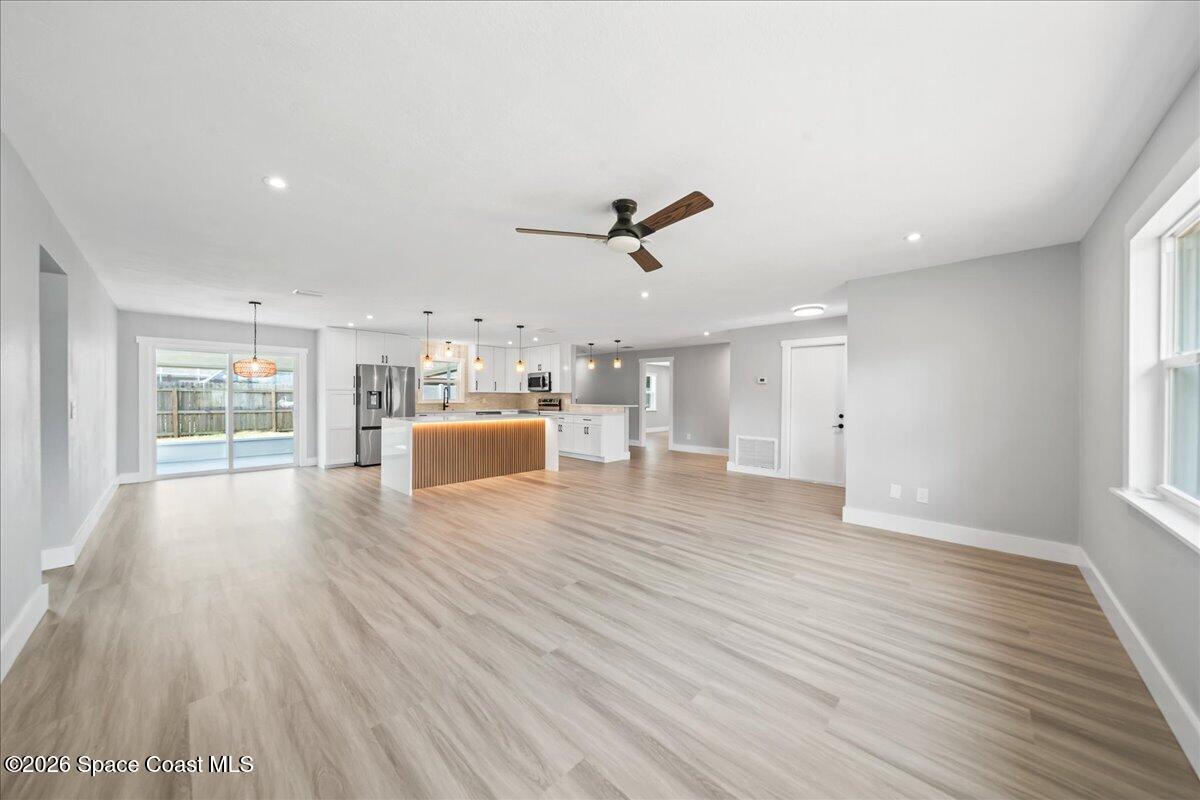 434 Barcelona Road Southeast Palm Bay, FL 32909 - Photo 10 of 28 10-untitled-25