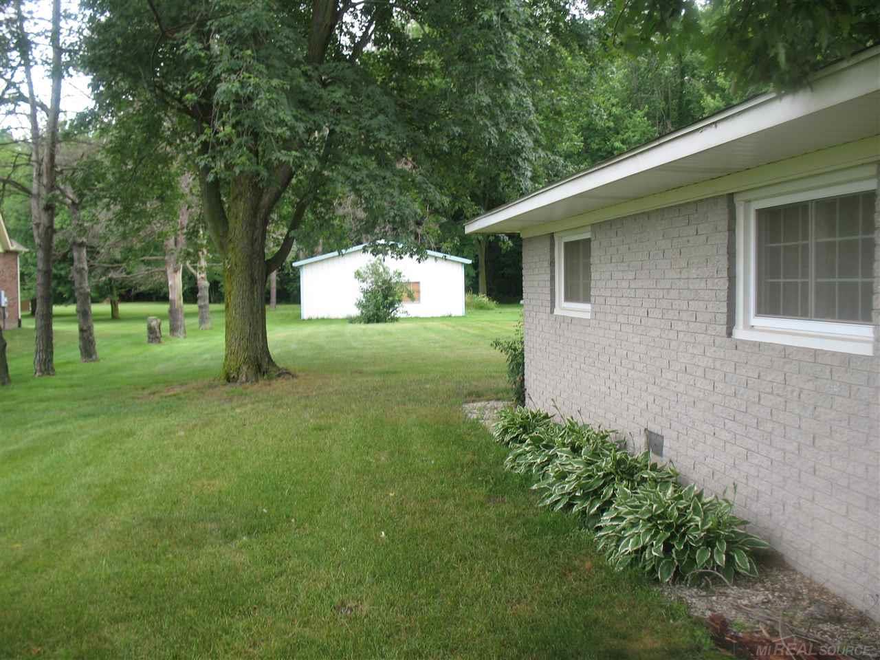 57501 Broughton Road Ray, MI 48096 - Photo 3 of 23 31323524-2.JPG