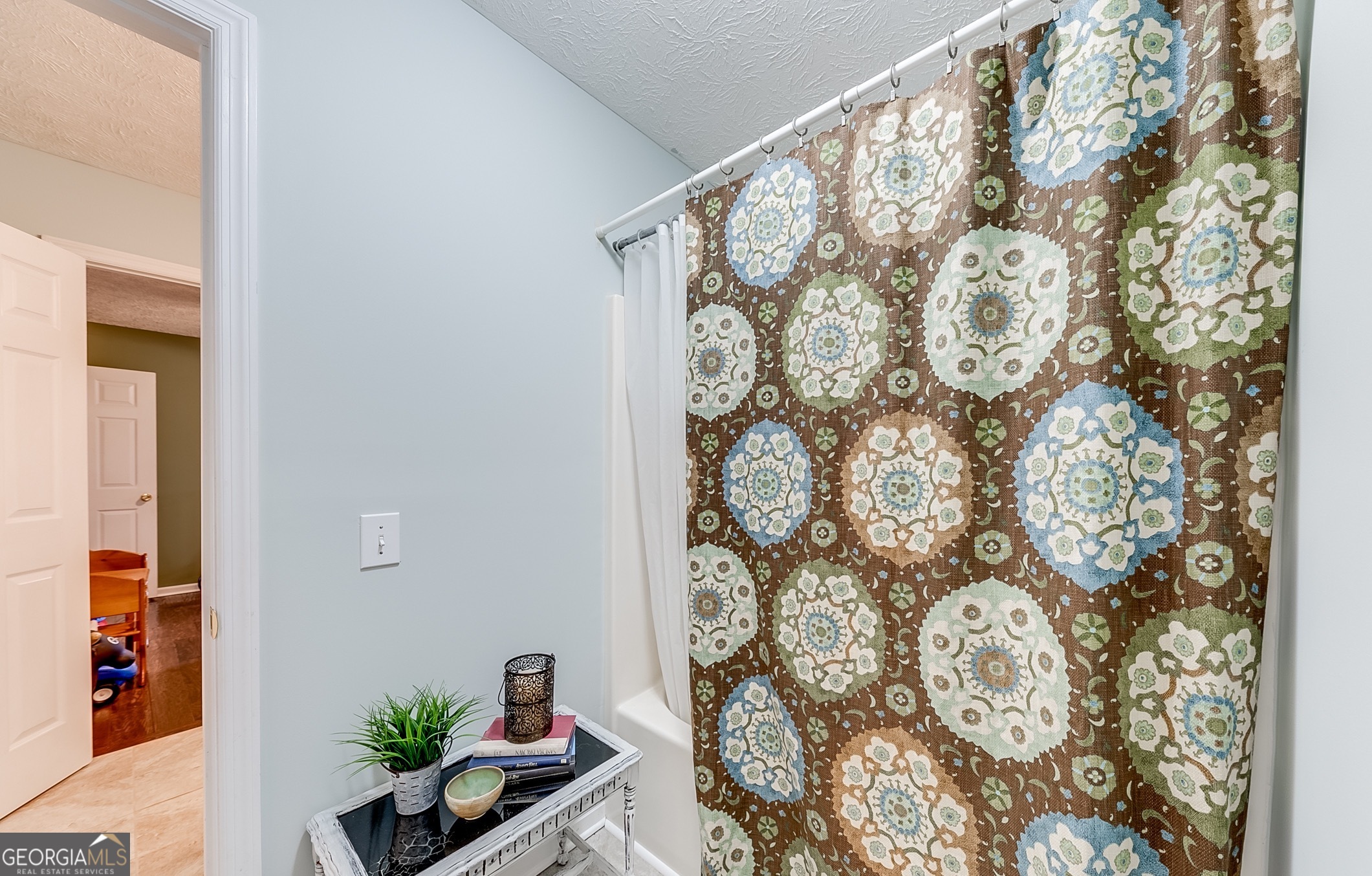 119 Yarbrough Ridgeway Road Commerce, GA 30529 - Photo 24 of 50 a flower pot with some plants