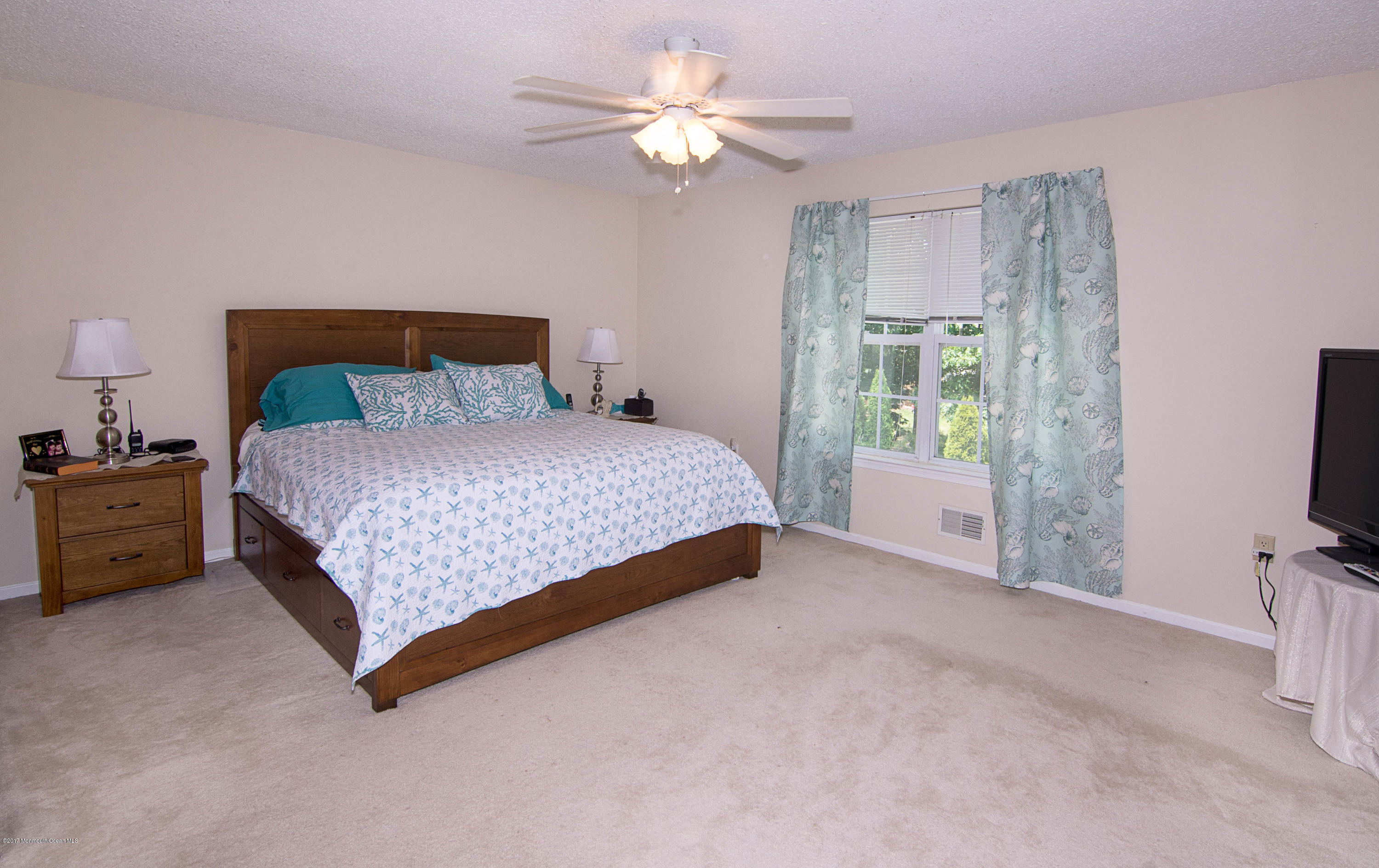 269 Lake Road Brick, NJ 08724 - Photo 21 of 39 _RMJ4907.jpg master bedroom