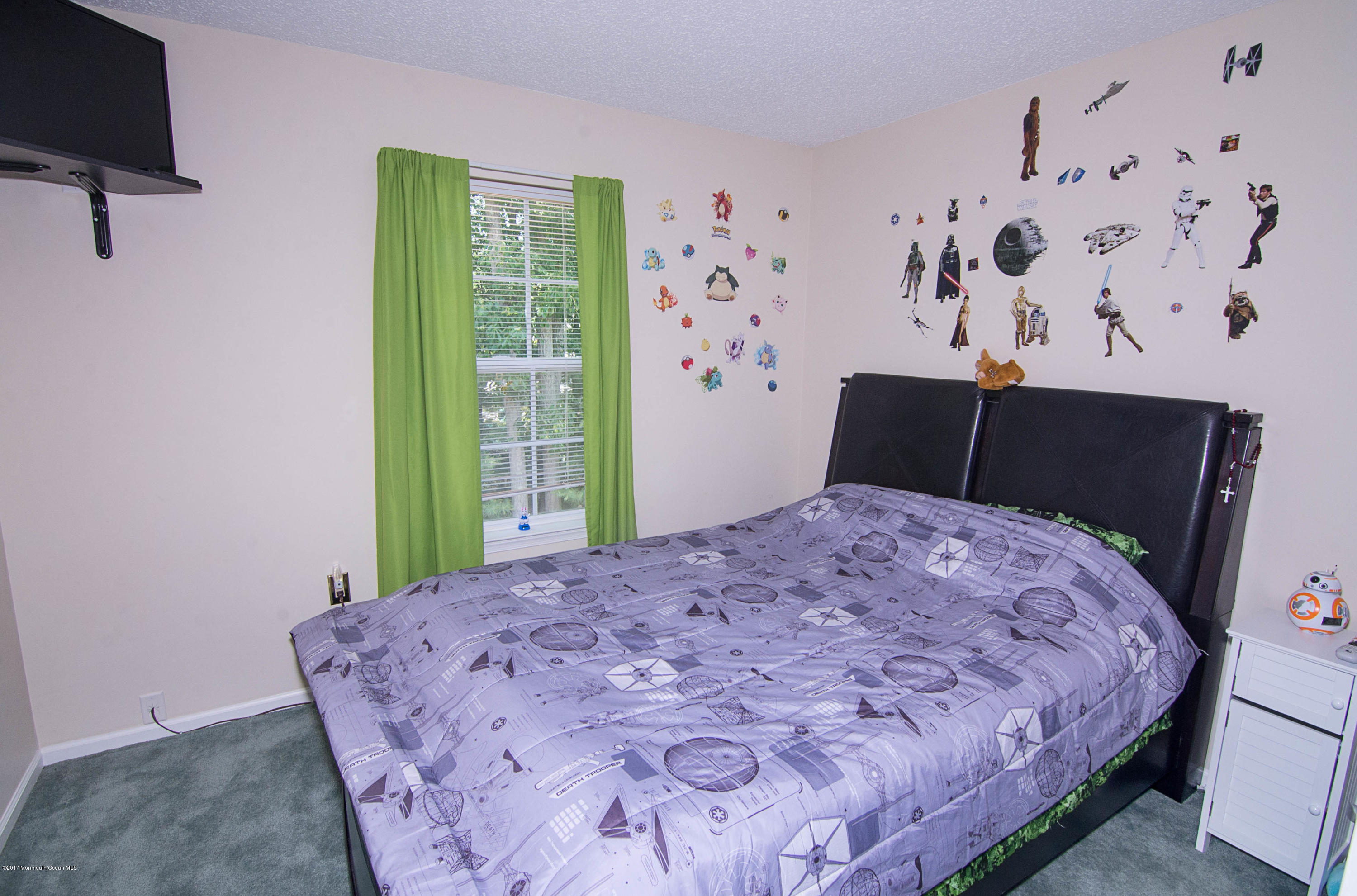 269 Lake Road Brick, NJ 08724 - Photo 24 of 39 _RMJ4886.jpg 2nd bedroom