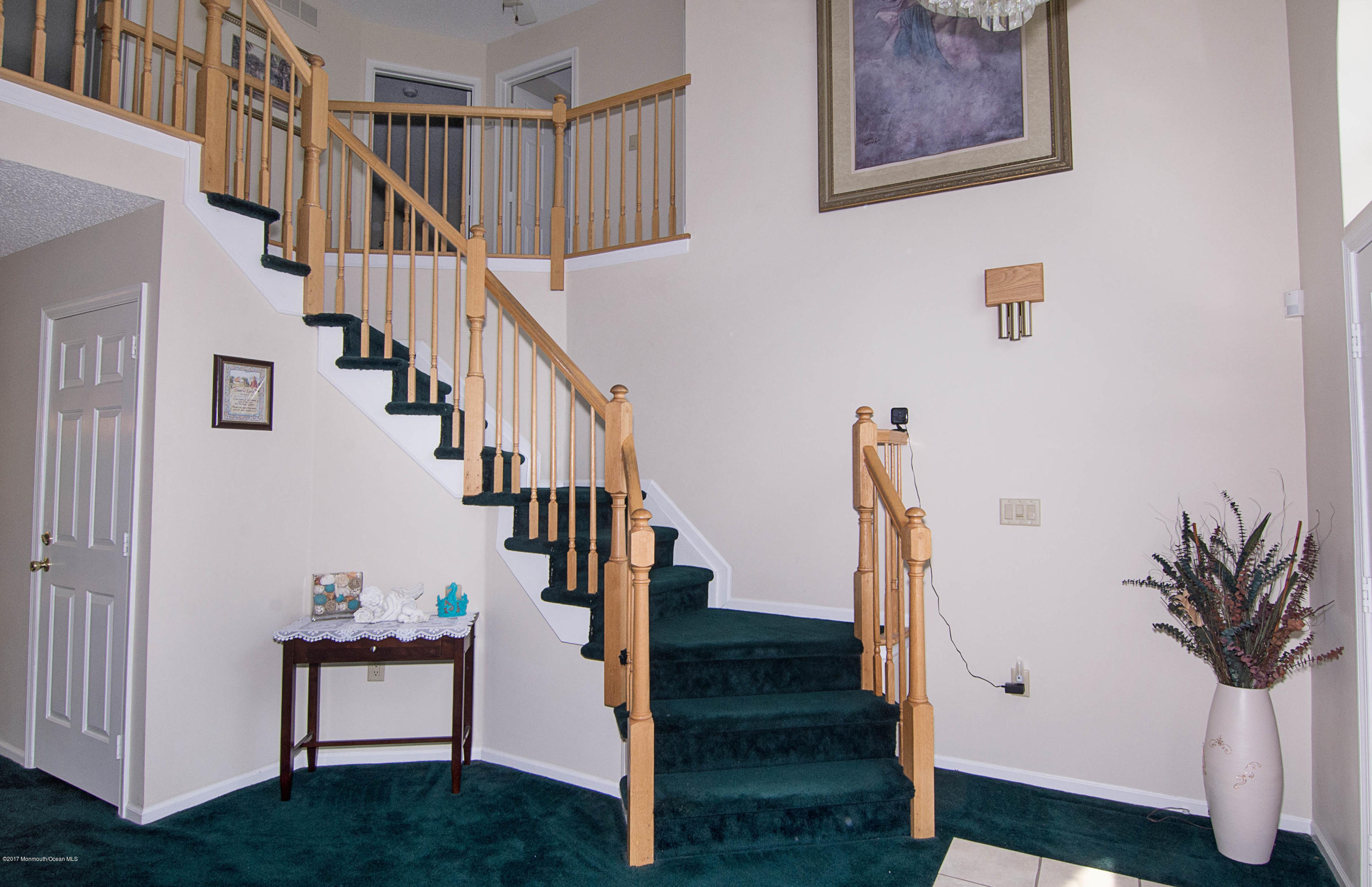 _RMJ4878.jpg entryway
