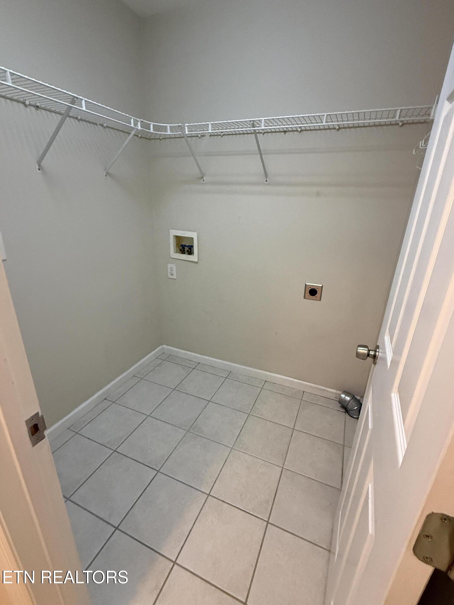 10031 Villa Ridge Way Knoxville, TN 37932 - Photo 7 of 15 IMG_4171