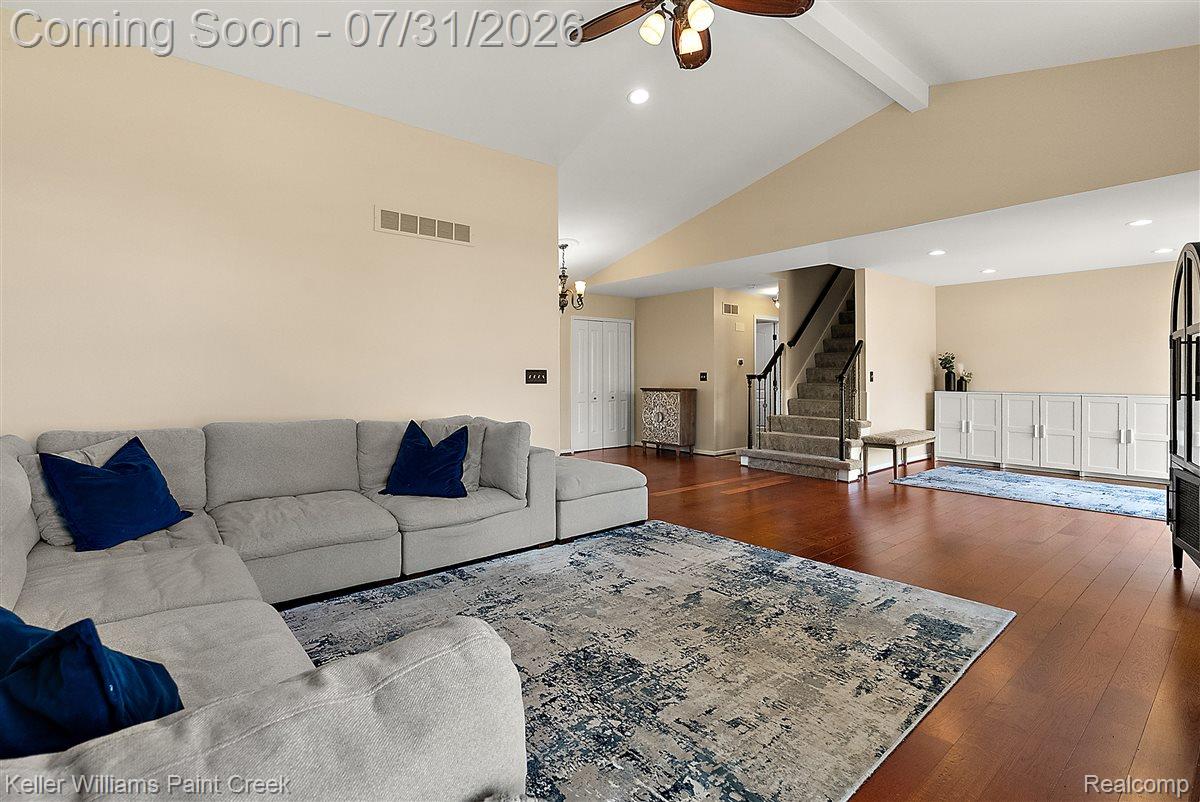 3151 Goldenrod Drive Rochester, MI 48307 - Photo 9 of 55 26-3151 Goldenrod-26.jpg