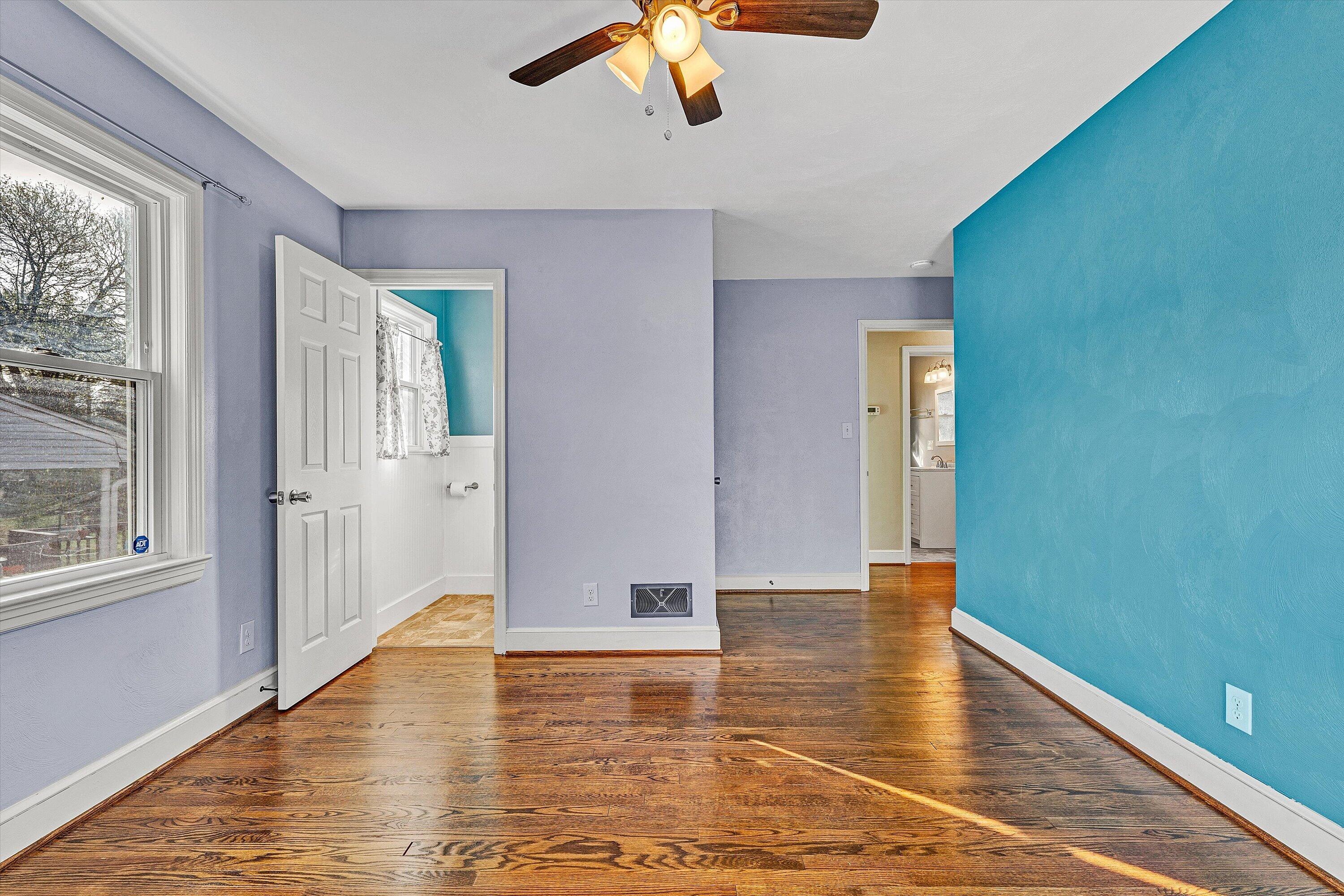 4608 Elva Road Northwest Roanoke, VA 24017 - Photo 14 of 38 14-SGP-09931