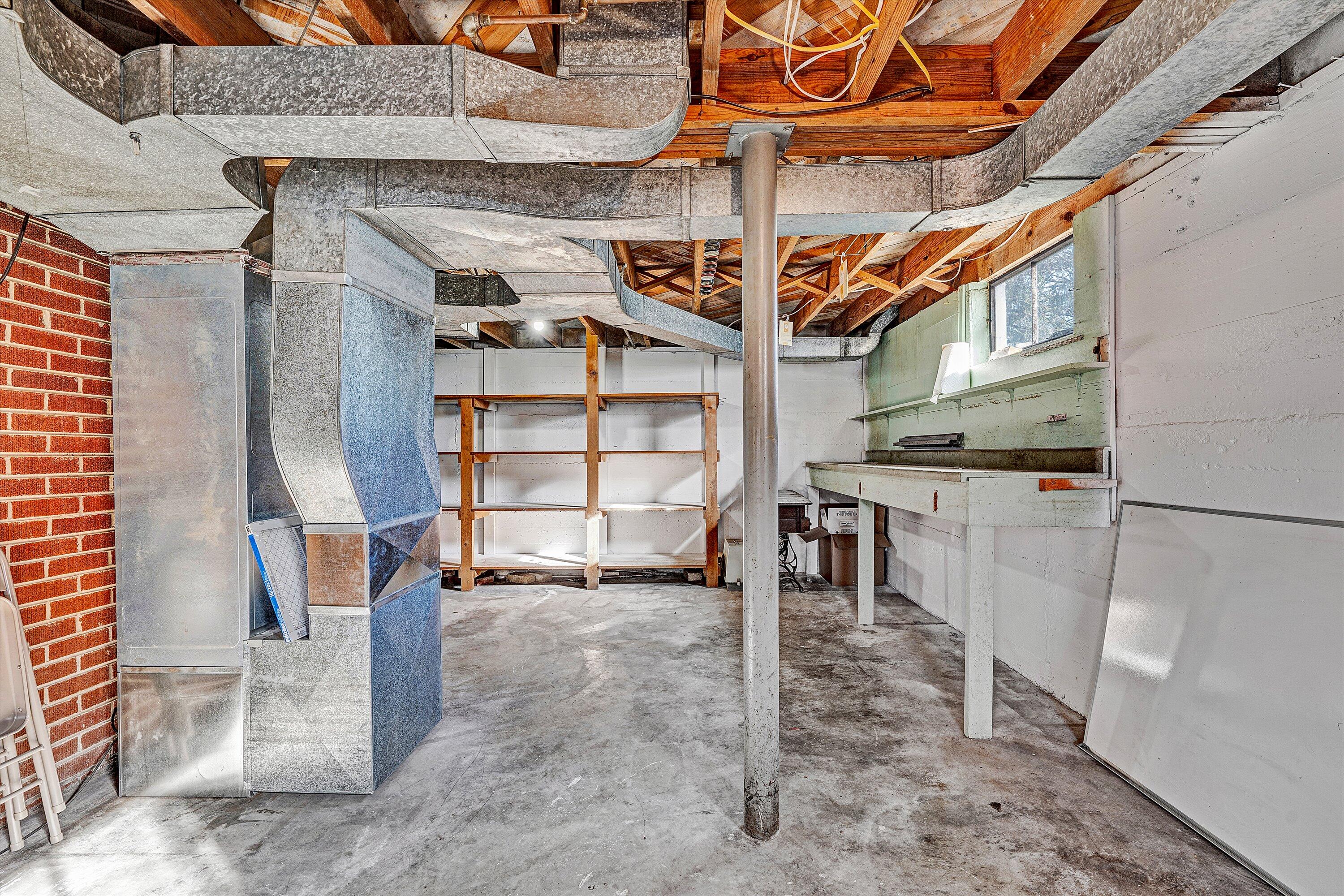 4608 Elva Road Northwest Roanoke, VA 24017 - Photo 26 of 38 26-SGP-09967