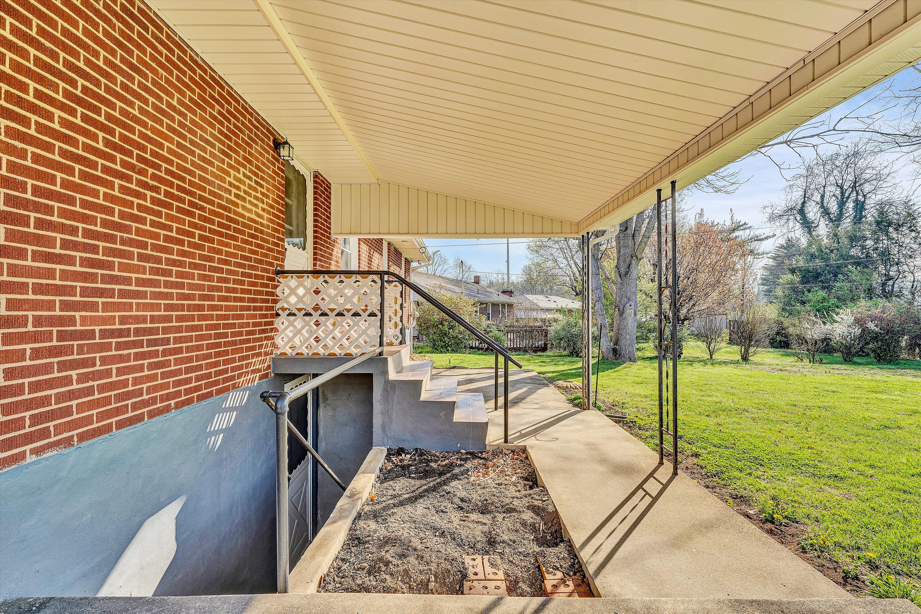 4608 Elva Road Northwest Roanoke, VA 24017 - Photo 28 of 38 28-SGP-09988