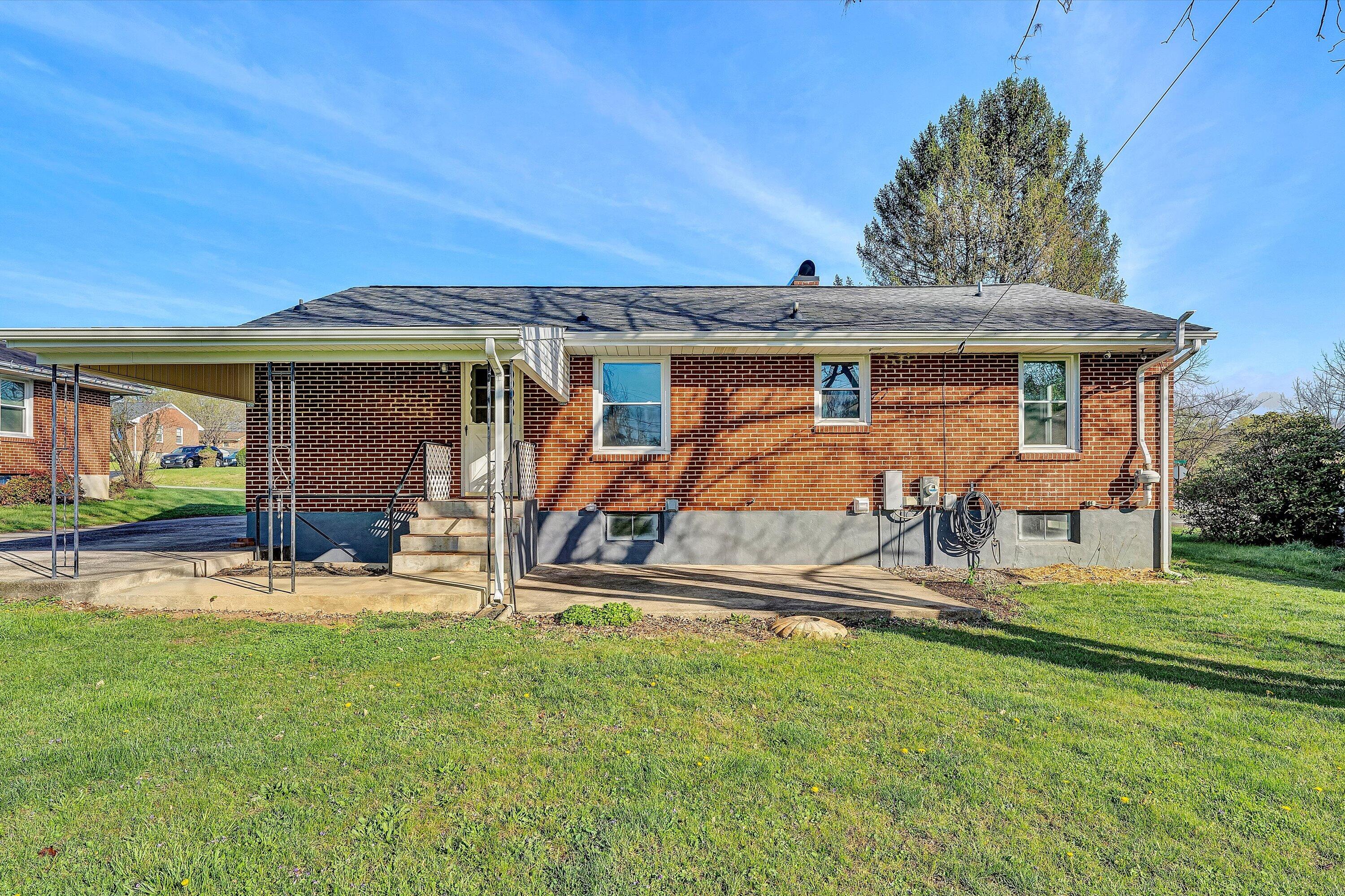 4608 Elva Road Northwest Roanoke, VA 24017 - Photo 31 of 38 31-SGP-09976