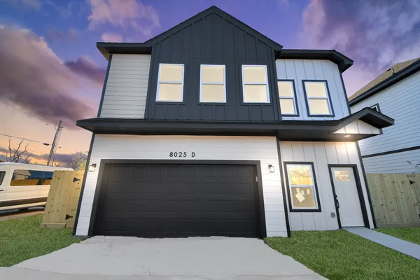 $2,100 | 8025 Peachtree Street, Unit D, Houston, TX 77016
