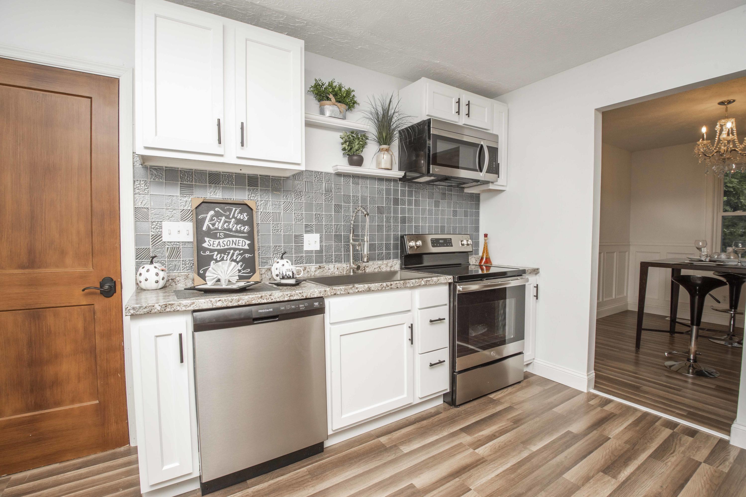 109 Timbercrest Drive Oak Ridge, TN 37830 - Photo 12 of 40 Kitchen
