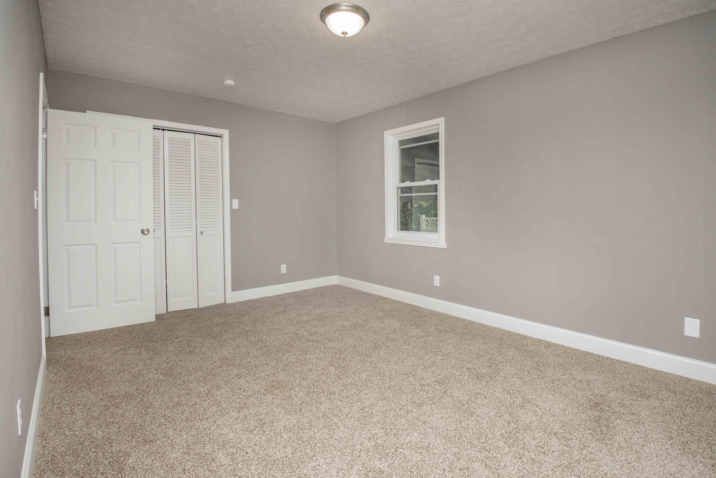 109 Timbercrest Drive Oak Ridge, TN 37830 - Photo 21 of 40 Master Bedroom