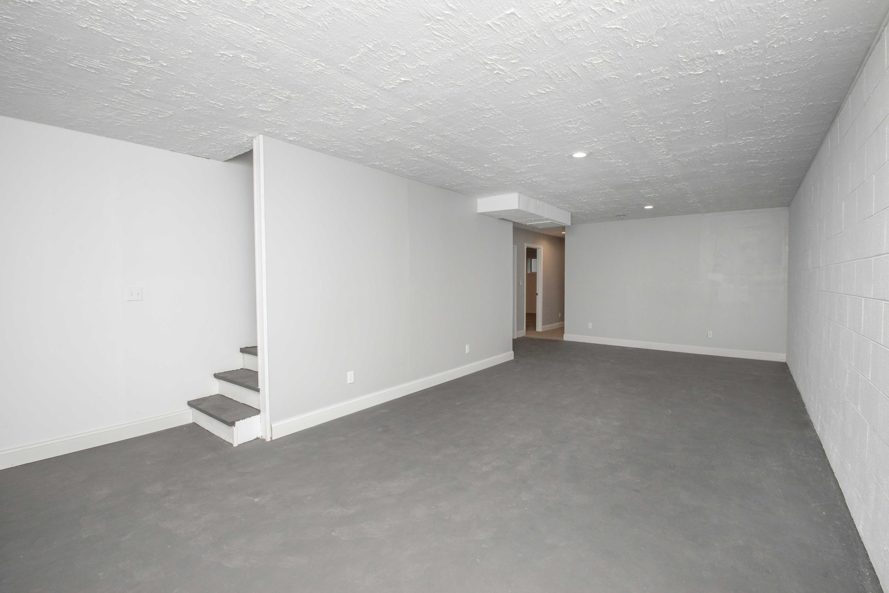 109 Timbercrest Drive Oak Ridge, TN 37830 - Photo 33 of 40 Basement Family/Rec Room