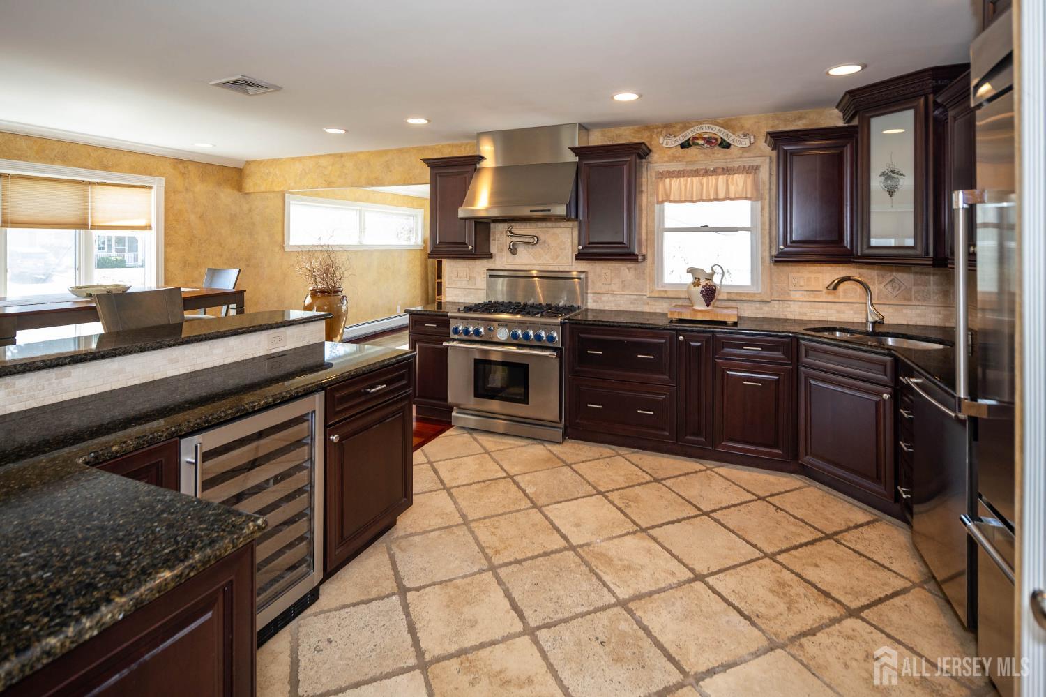 58 Stony Road West Edison, NJ 08817 - Photo 5 of 31