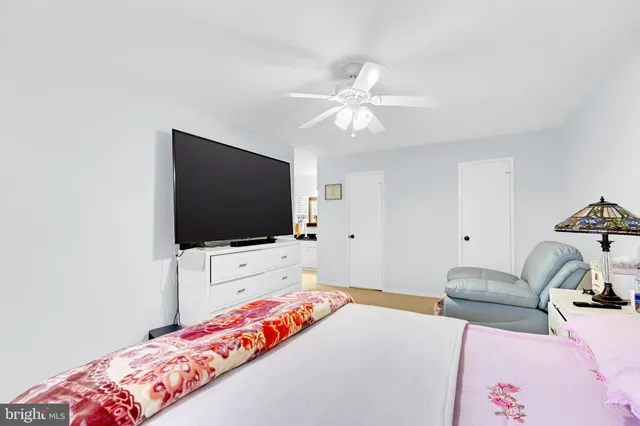 $349,900 | 563 Florida Avenue, Unit 202, Herndon, VA 20170