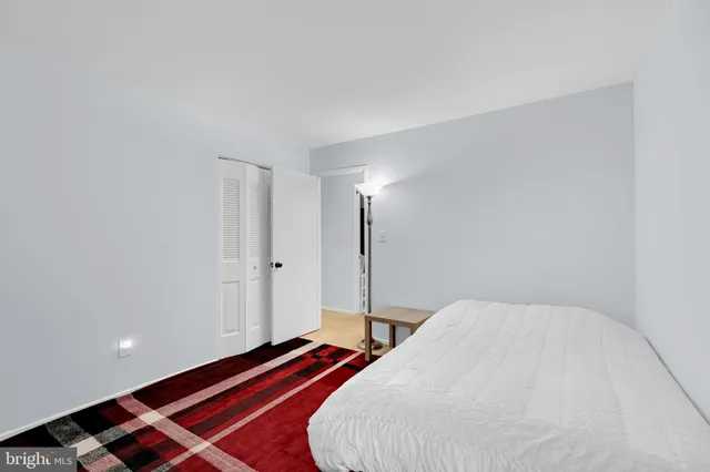 $349,900 | 563 Florida Avenue, Unit 202, Herndon, VA 20170