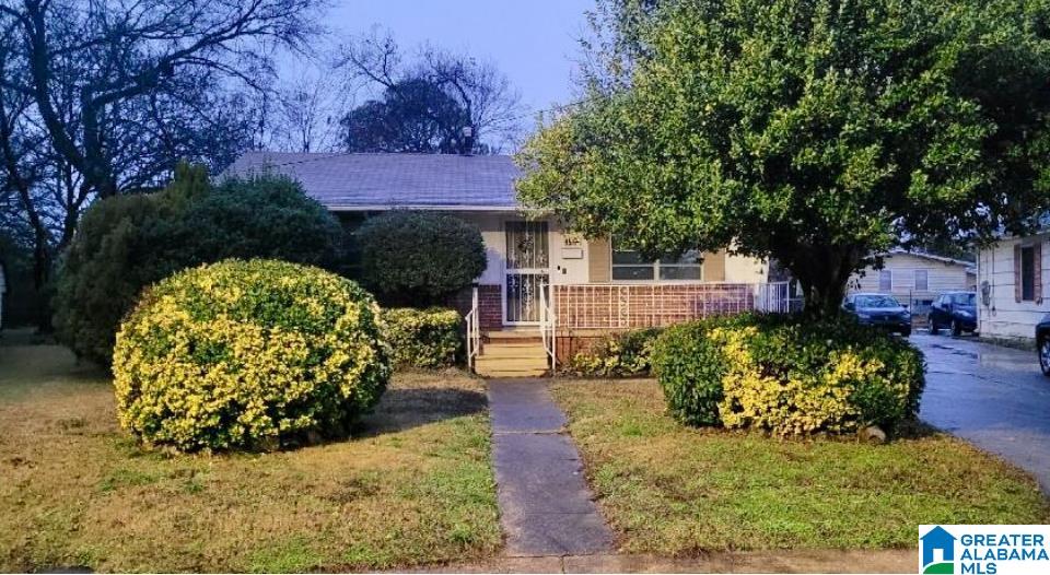 856 Center Way Southwest Birmingham, AL 35211 - Photo 1 of 2