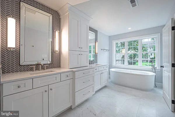 $2,050,000 | 2 Timber Mill Lane, Unit SERENO, Landenberg, PA 19350