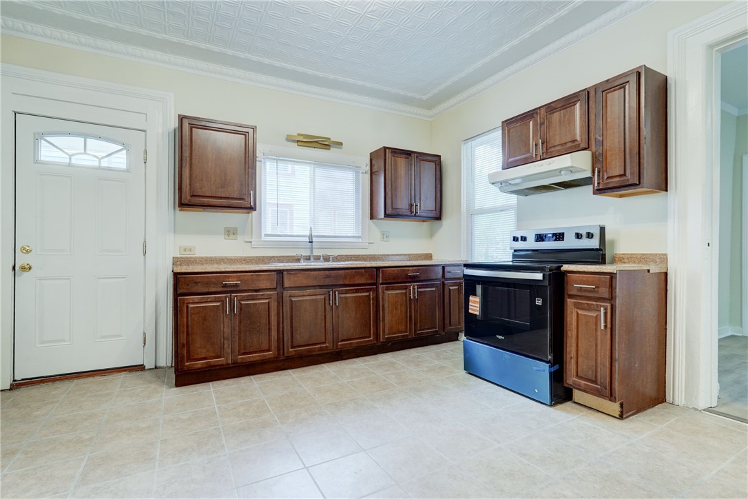 416 Gregory Street, Unit DOWN Rochester, NY 14620 - Photo 15 of 23