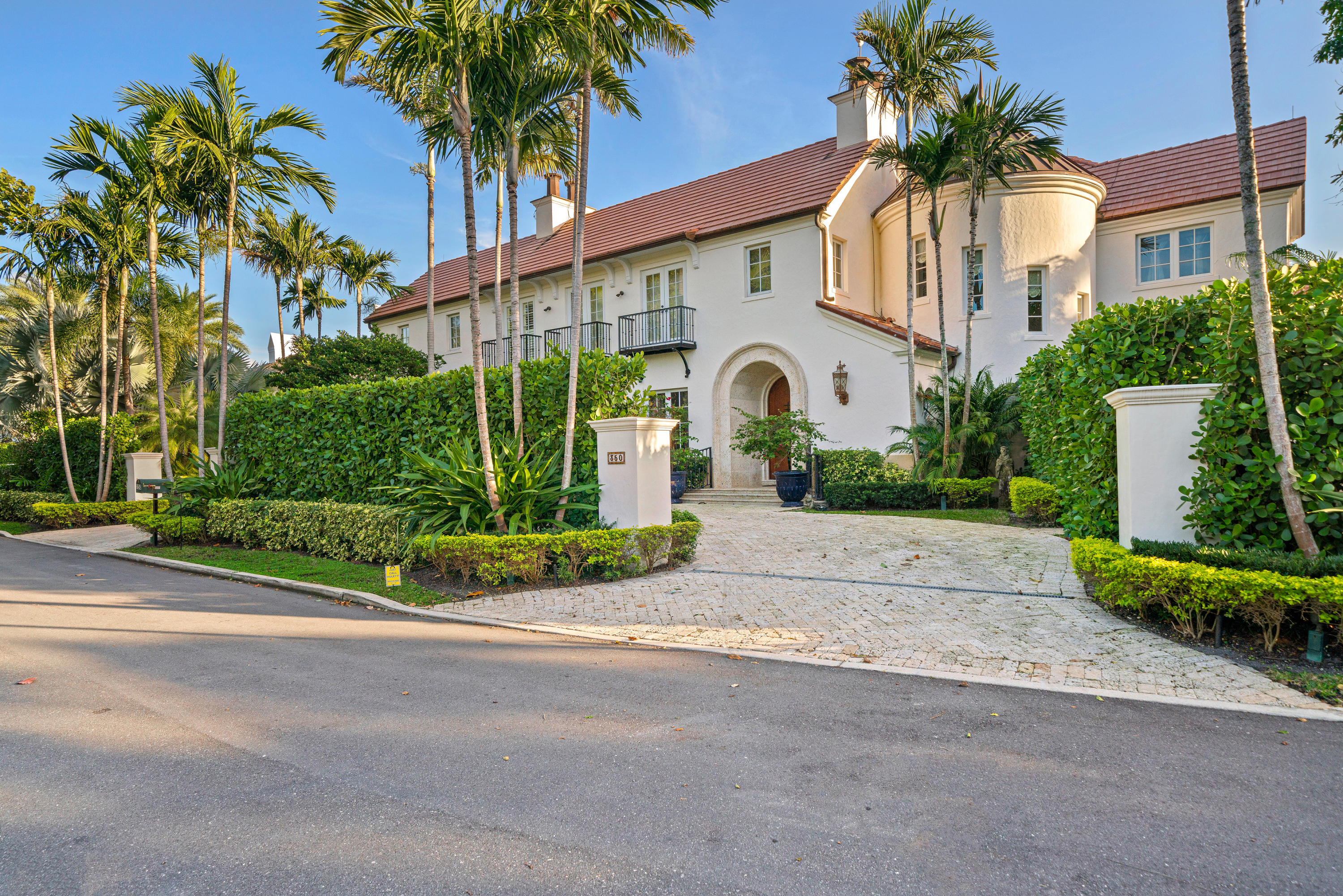 350 Indian Road Palm Beach, FL 33480 - Photo 1 of 3 350 Indian Road