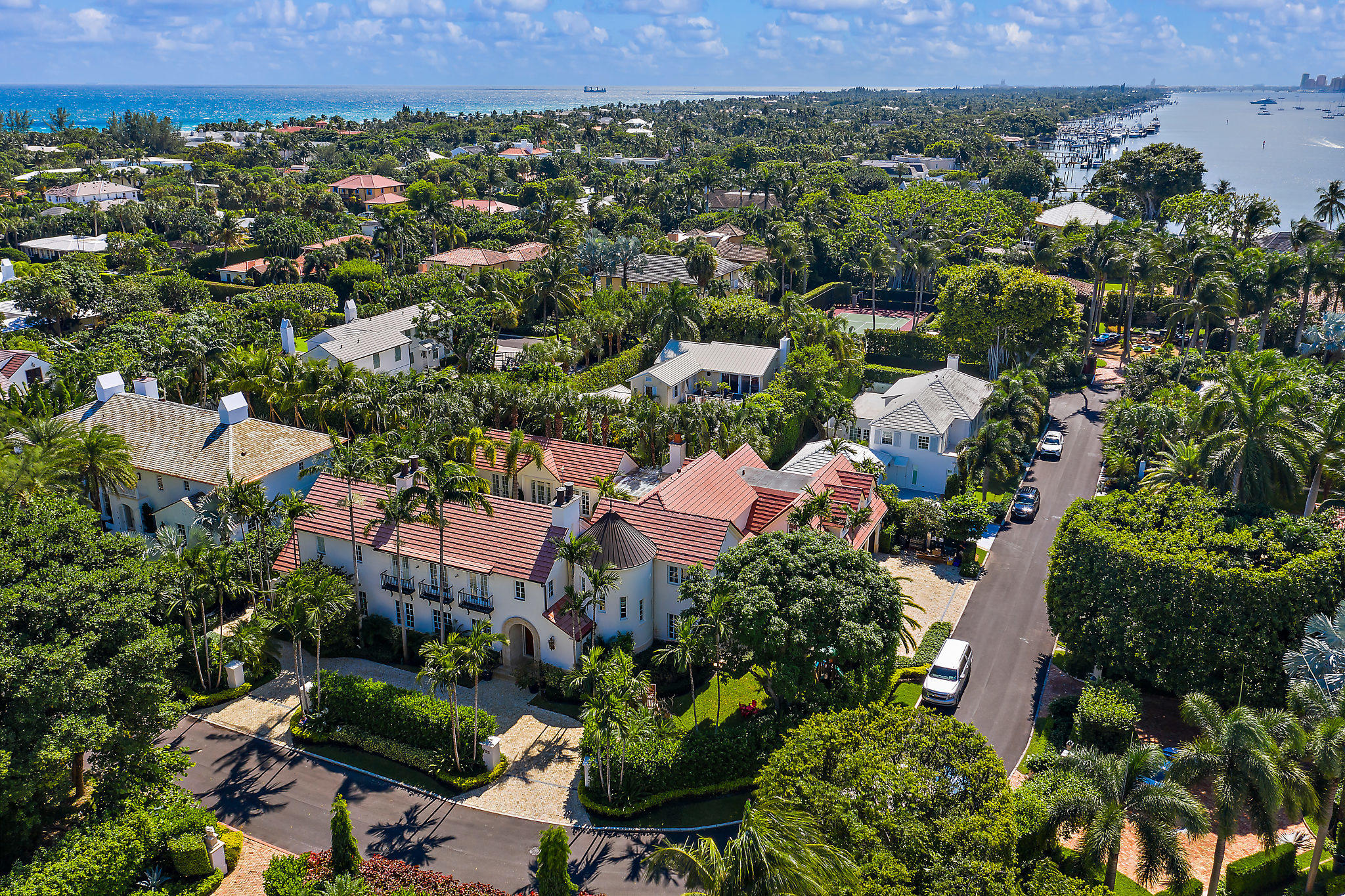 350 Indian Road Palm Beach, FL 33480 - Photo 2 of 3 350 Indian Road