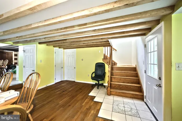 a room with wooden floor