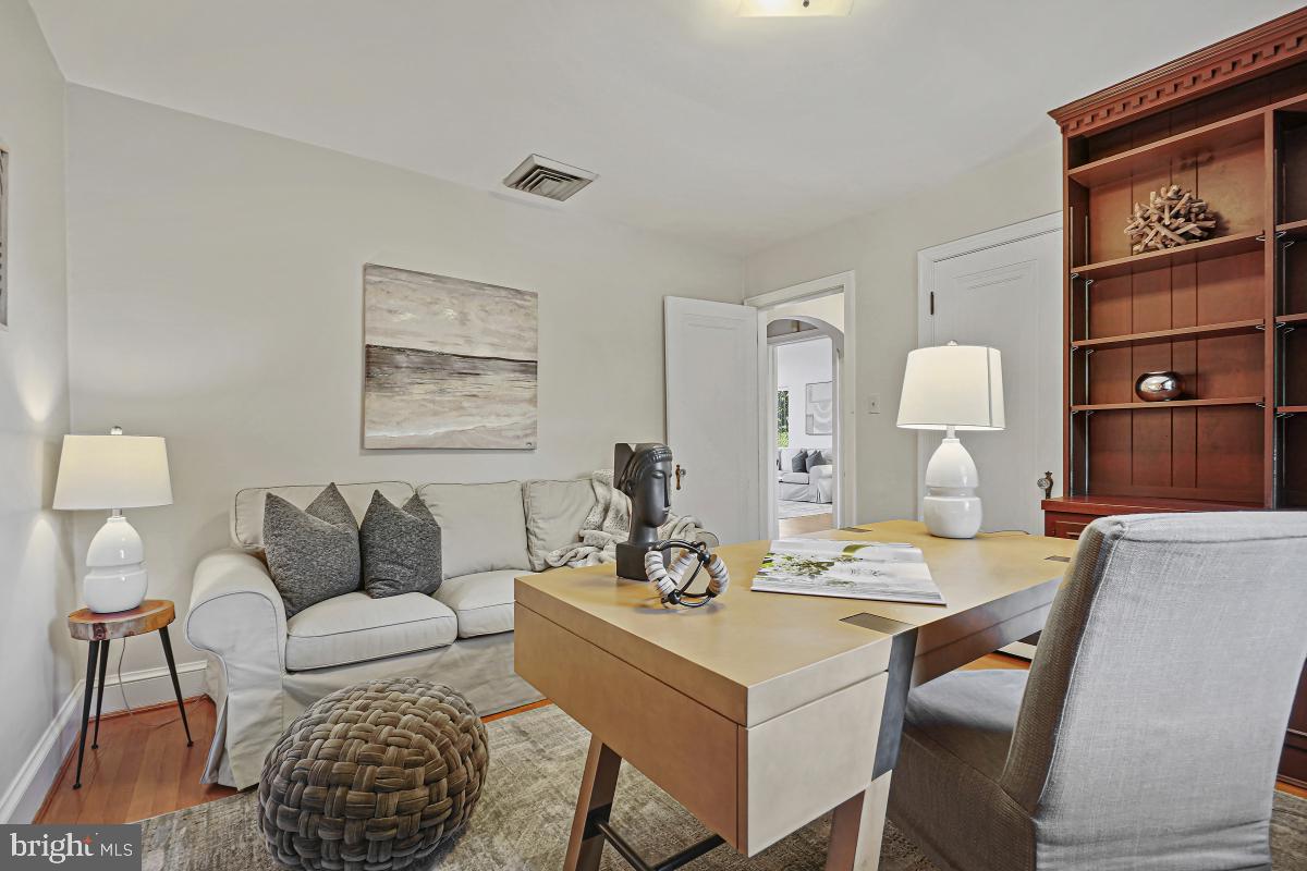 9101 Flower Avenue Silver Spring, MD 20901 - Photo 19 of 44