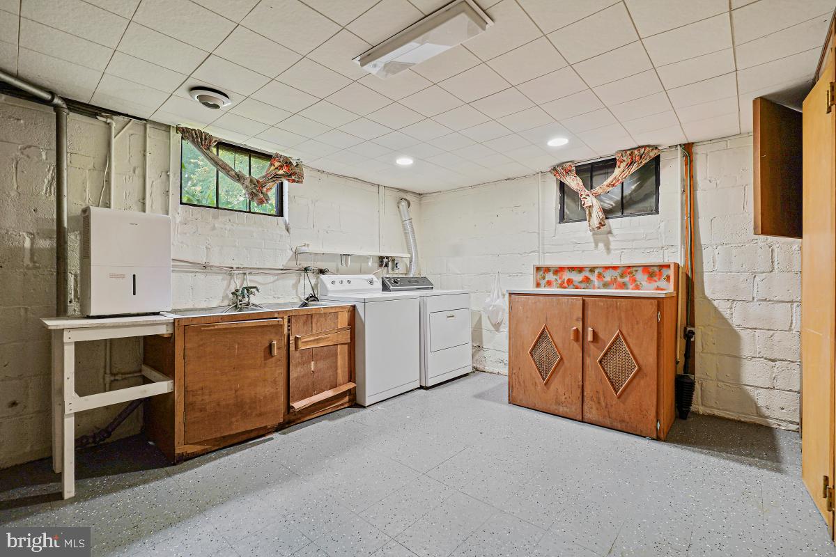 9101 Flower Avenue Silver Spring, MD 20901 - Photo 33 of 44